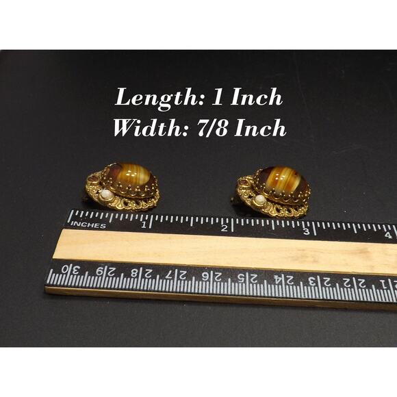 West Germany Art Glass Clip Earrings, Filigree Background, 1950s Vintage Jewelry - Picture 9 of 10